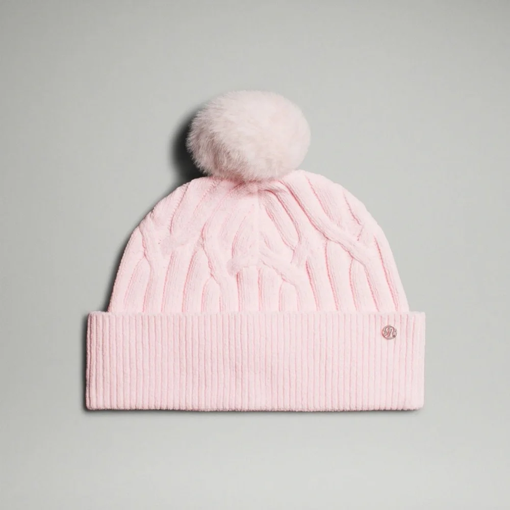 NWT Lululemon Cable-Knit Pom-Pom Beanie